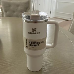 White, Stanley 40oz tumbler